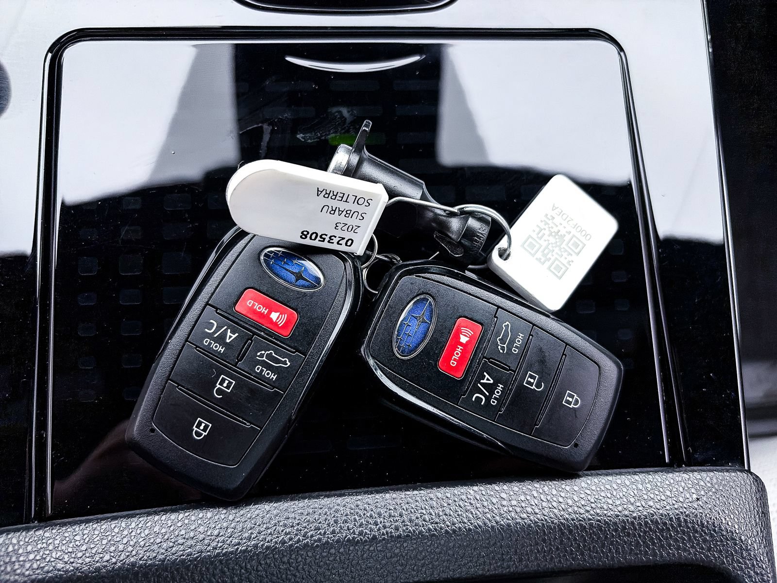 Used 2023 Subaru Solterra AWD image 30