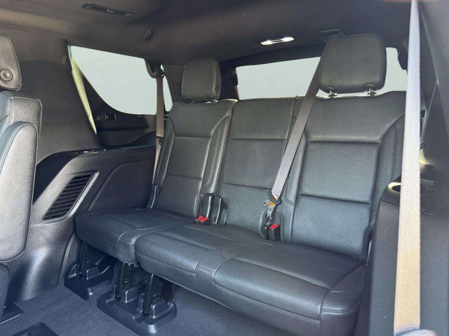 Used 2023 Chevrolet Tahoe Z71 w/ Luxury Package AWD/4WD image 36