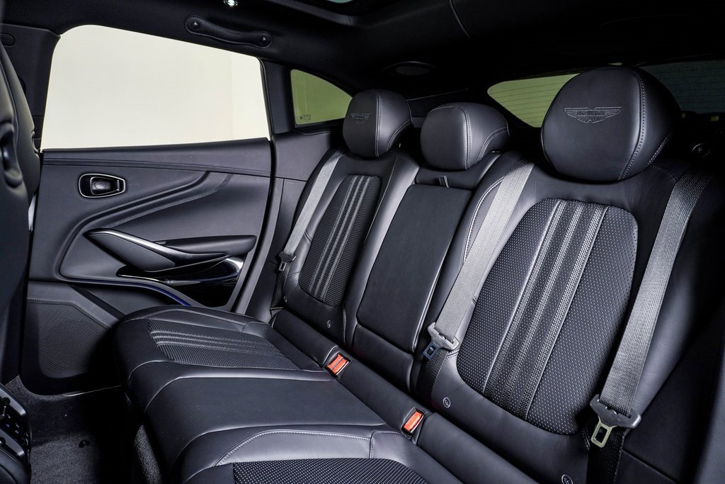 Used 2025 Aston Martin DBX 707 image 20