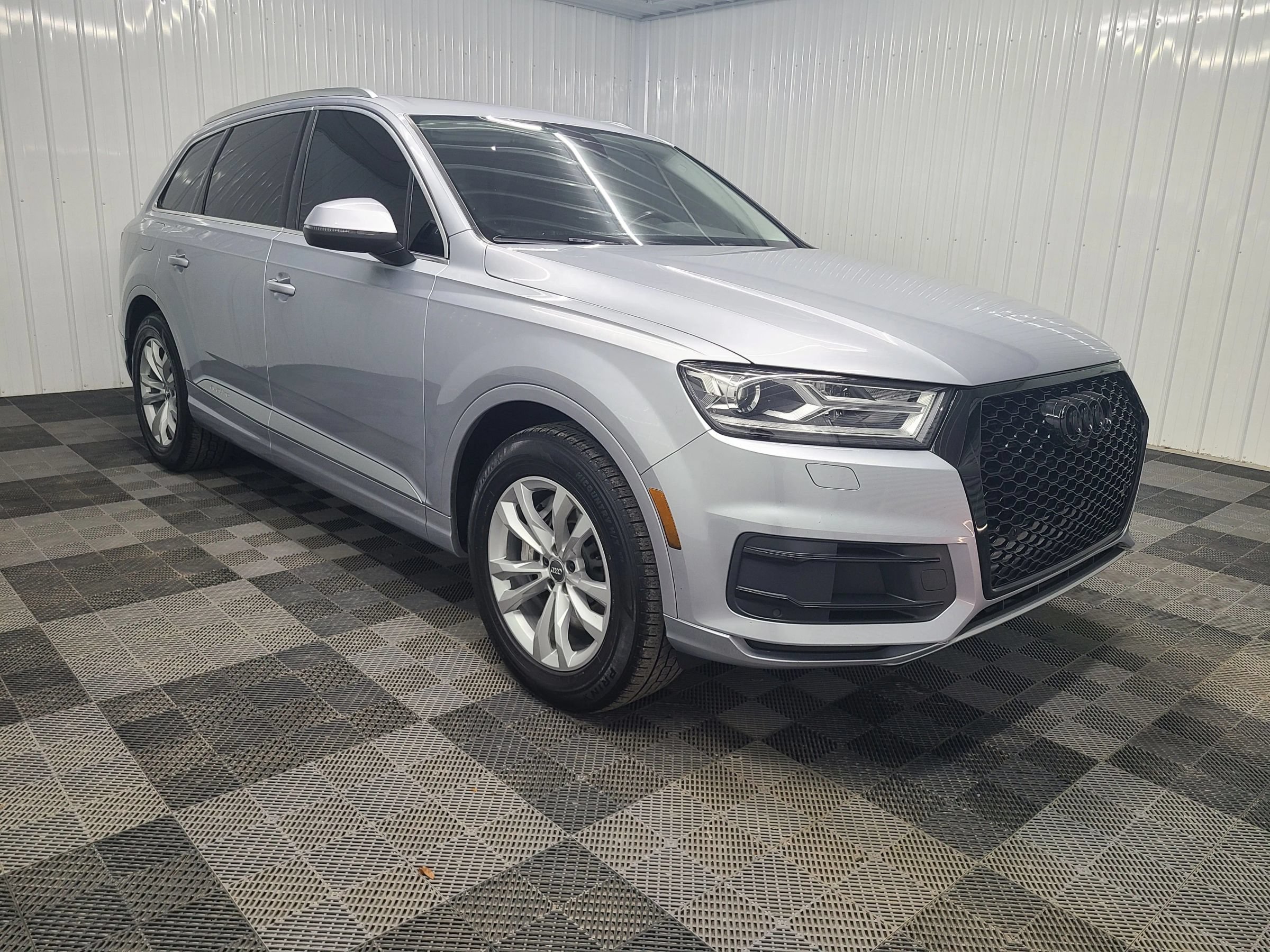Used 2019 Audi Q7 2.0T Premium w/ Convenience Package AWD/4WD image 4