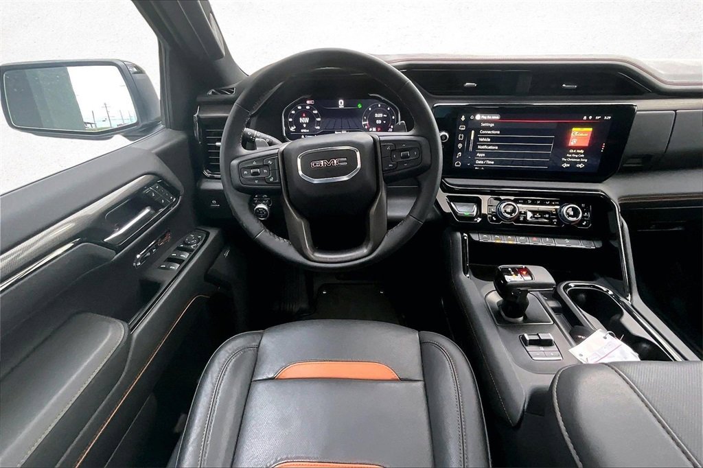 Used 2025 GMC Sierra 1500 AT4 w/ AT4 Premium Package image 10