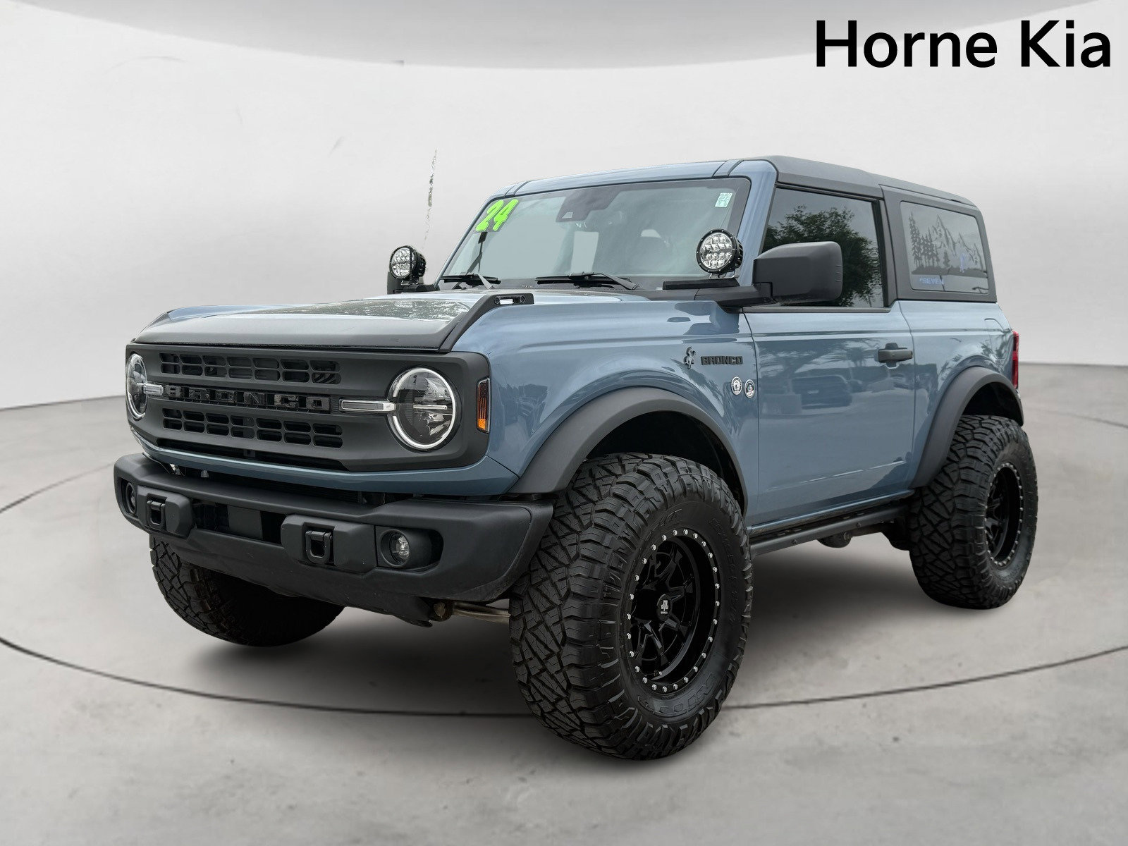 Used 2024 Ford Bronco Black Diamond image 7