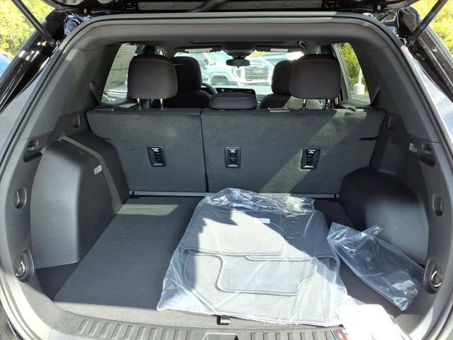 New 2026 Chevrolet Equinox LT w/ Midnight Edition image 22