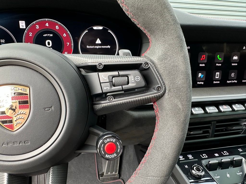 Used 2025 Porsche 911 Carrera GTS image 23