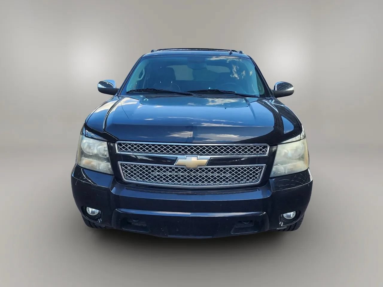 Used 2011 Chevrolet Avalanche LTZ AWD/4WD image 8
