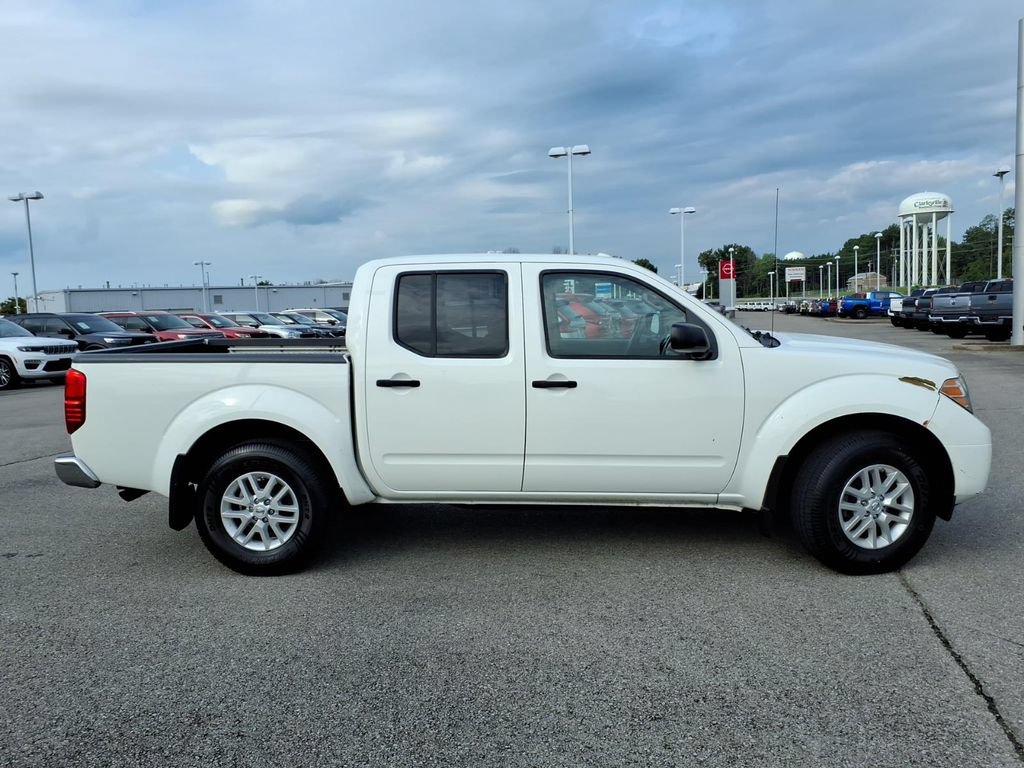 Used 2017 Nissan Frontier SV w/ SV Value Truck Package AWD/4WD image 2