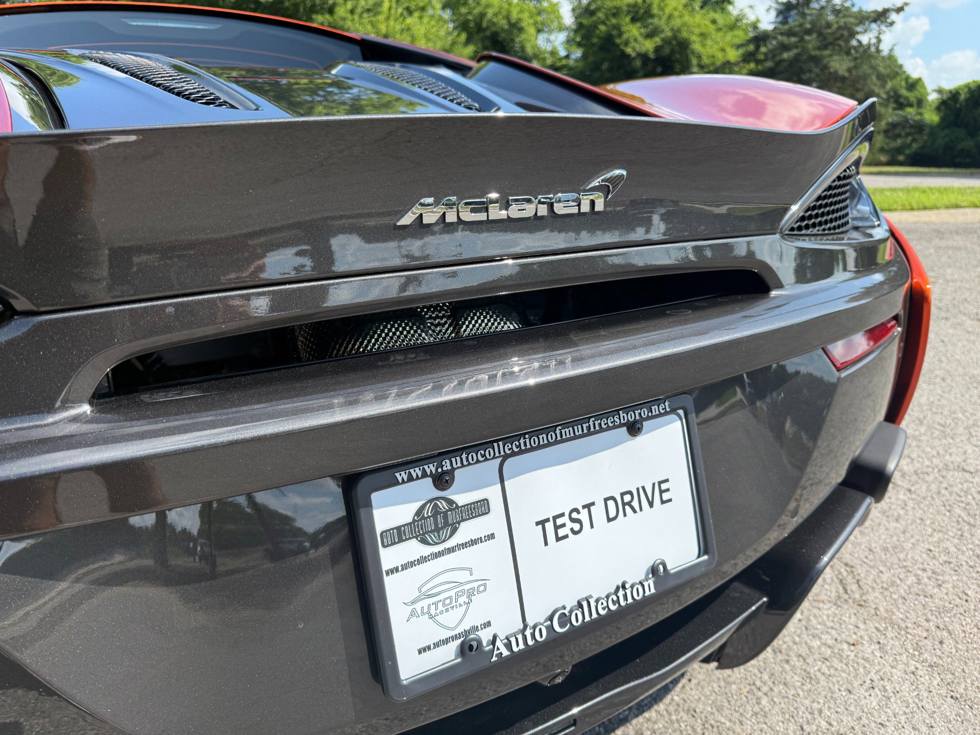 Used 2017 McLaren 570S Coupe image 38