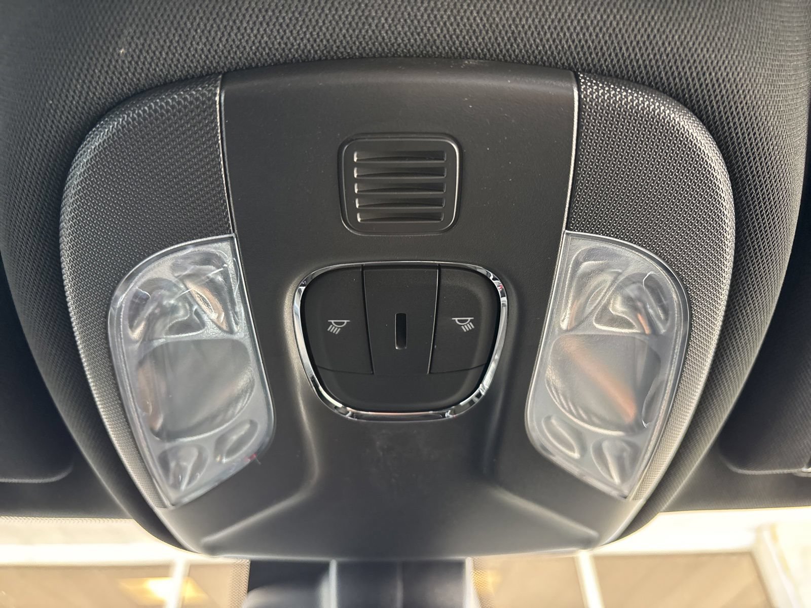New 2026 Jeep Compass Latitude AWD/4WD image 18
