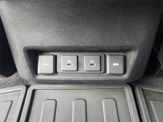 Used 2021 Land Rover Discovery S R-Dynamic image 18