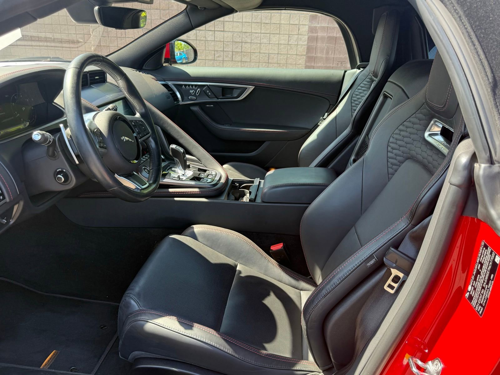 Used 2022 Jaguar F-TYPE R-Dynamic AWD/4WD image 11