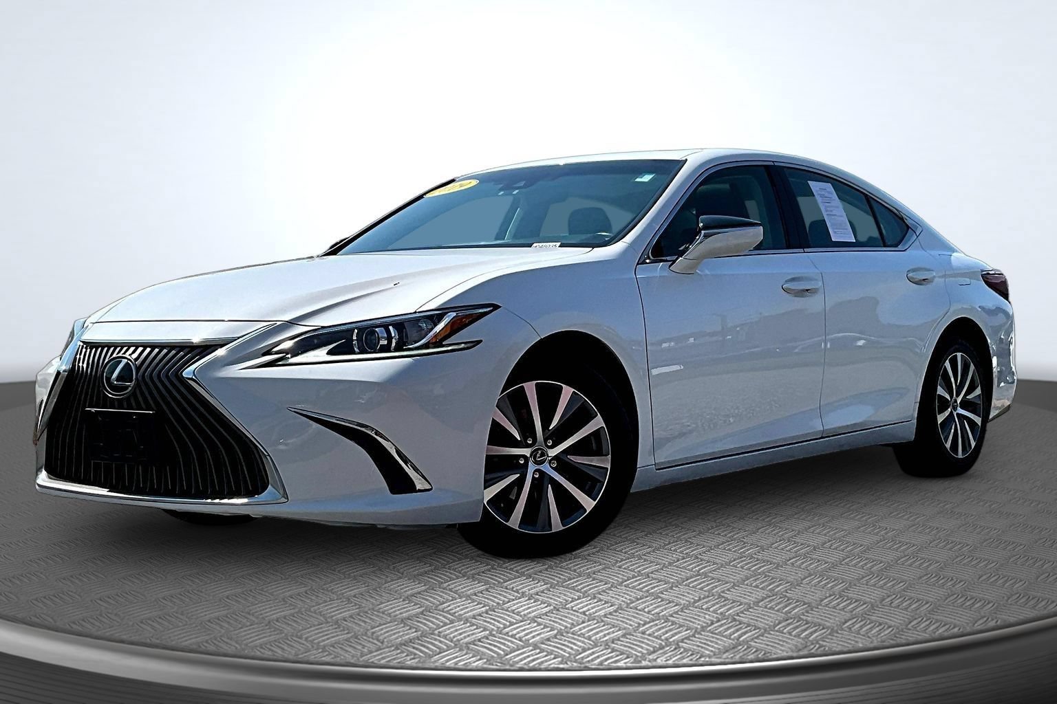 Used 2019 Lexus ES 350 w/ Accessory Package 2