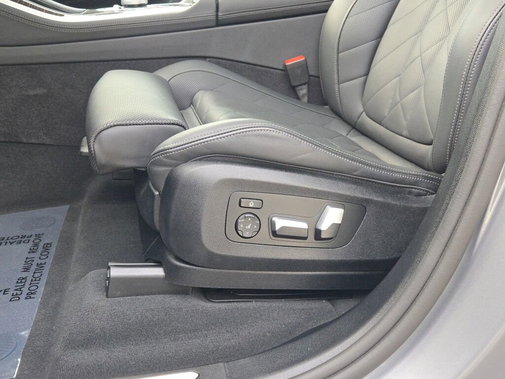 Used 2026 BMW X5 xDrive40i image 24
