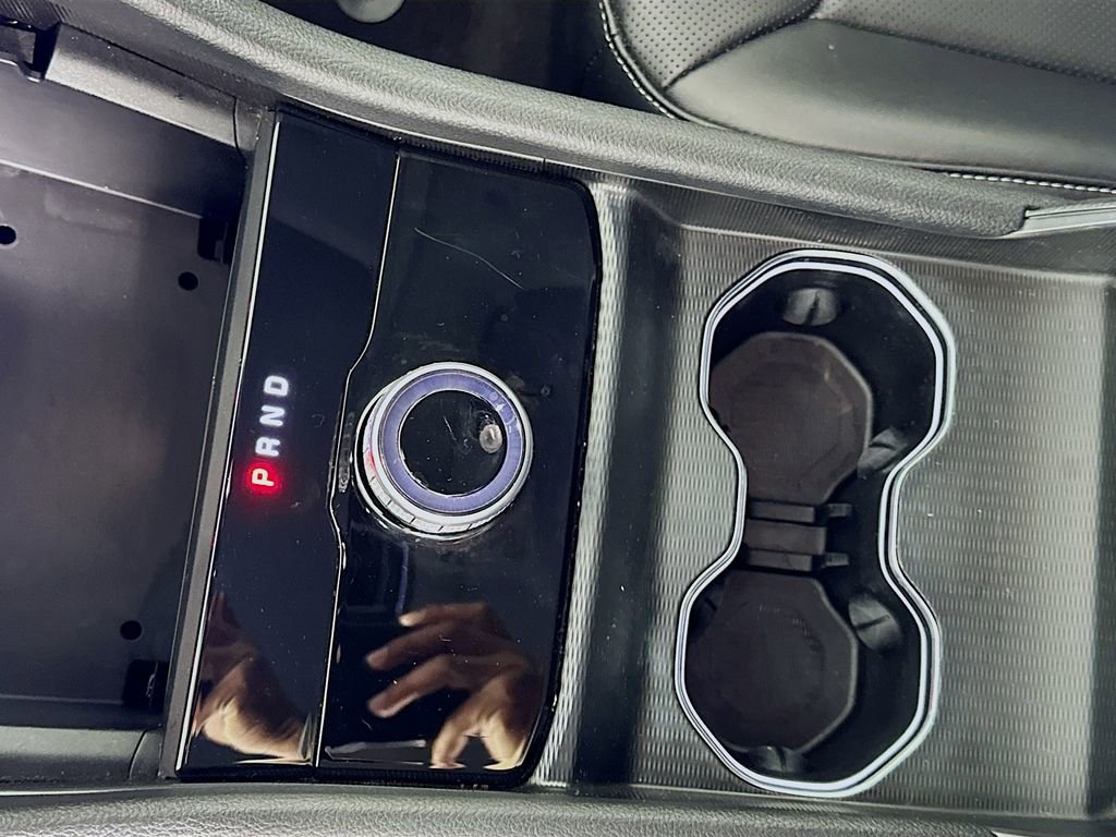 Used 2024 Jeep Grand Cherokee Limited w/ Luxury Tech Group II image 17