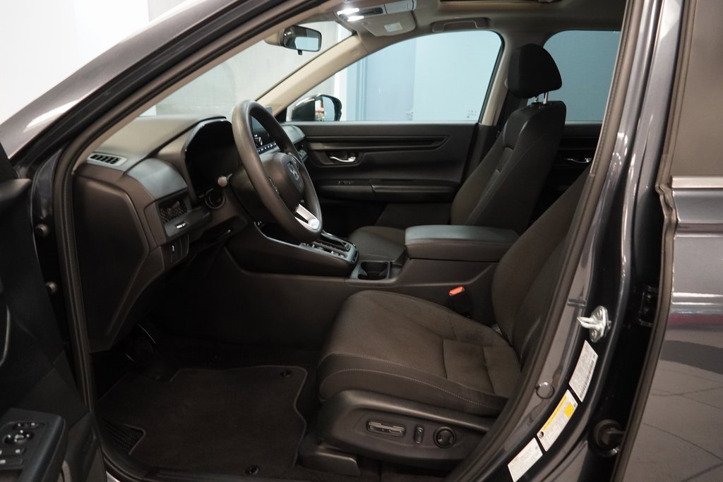 Used 2025 Honda CR-V EX image 3