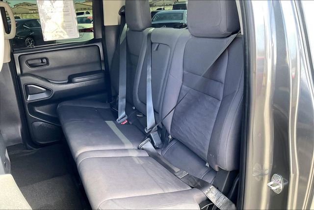Used 2022 Nissan Frontier S RWD image 25