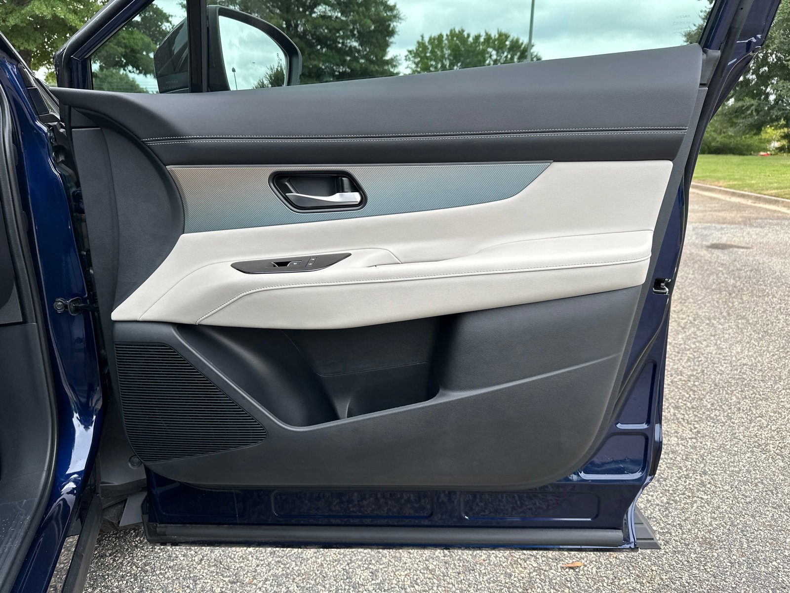 New 2025 Nissan Murano SL w/ Cargo Package image 14