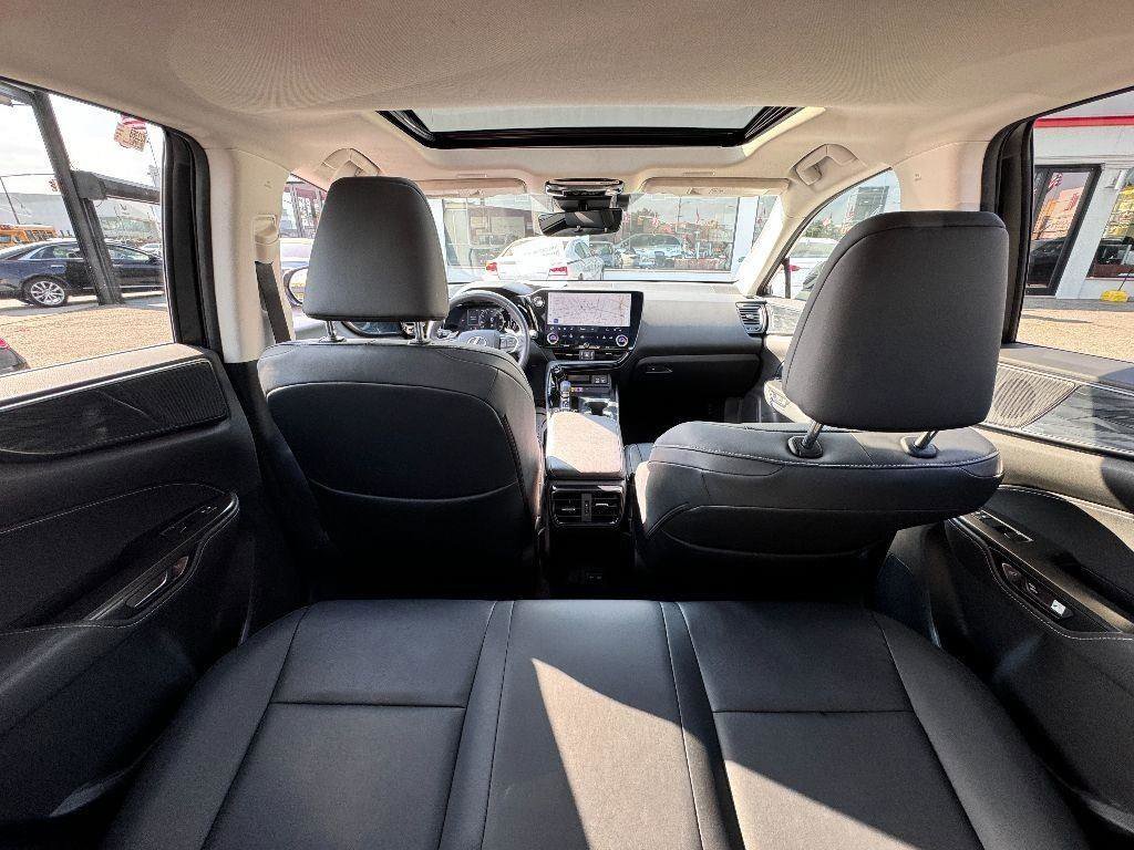 Used 2023 Lexus NX 350 AWD image 11