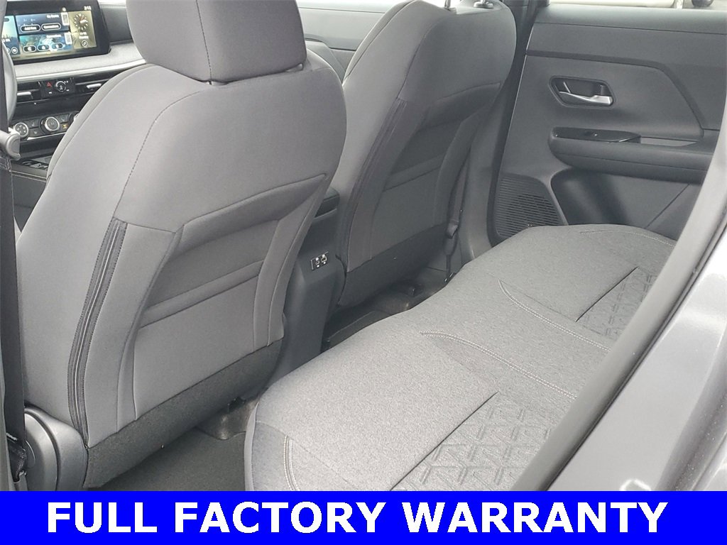 Used 2025 Nissan Kicks SV w/ SV Premium Package image 11