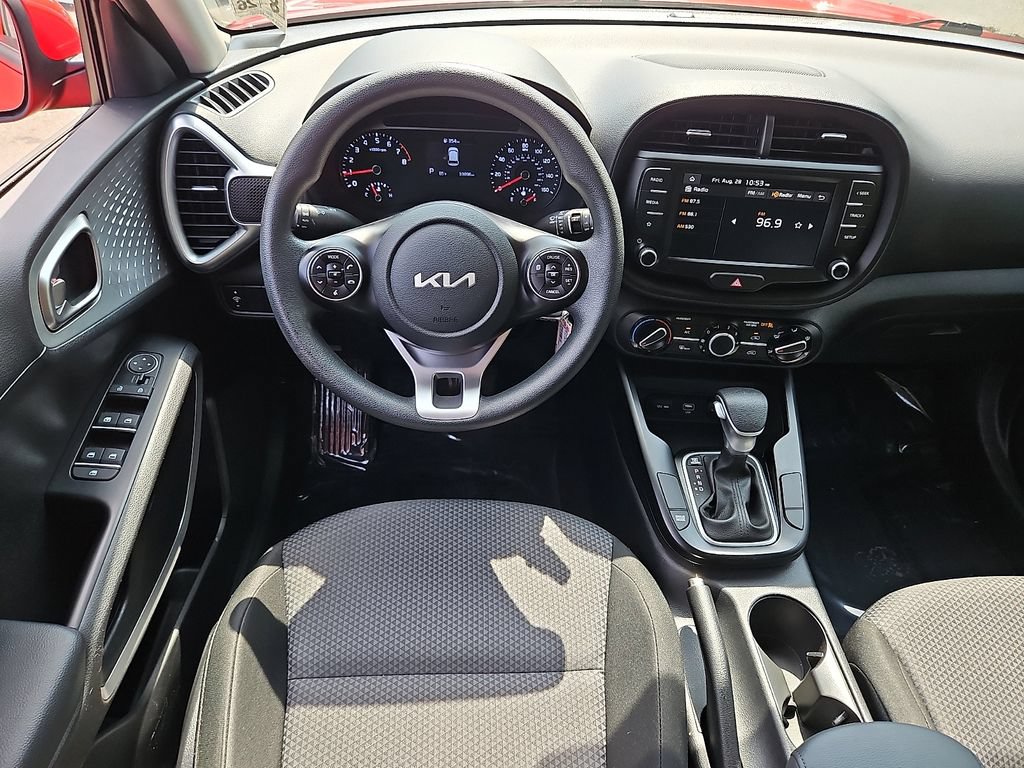 Certified 2022 Kia Soul LX FWD image 11
