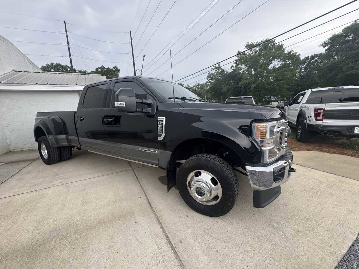 Used 2022 Ford F350 Lariat w/ Lariat Ultimate Package AWD/4WD image 4