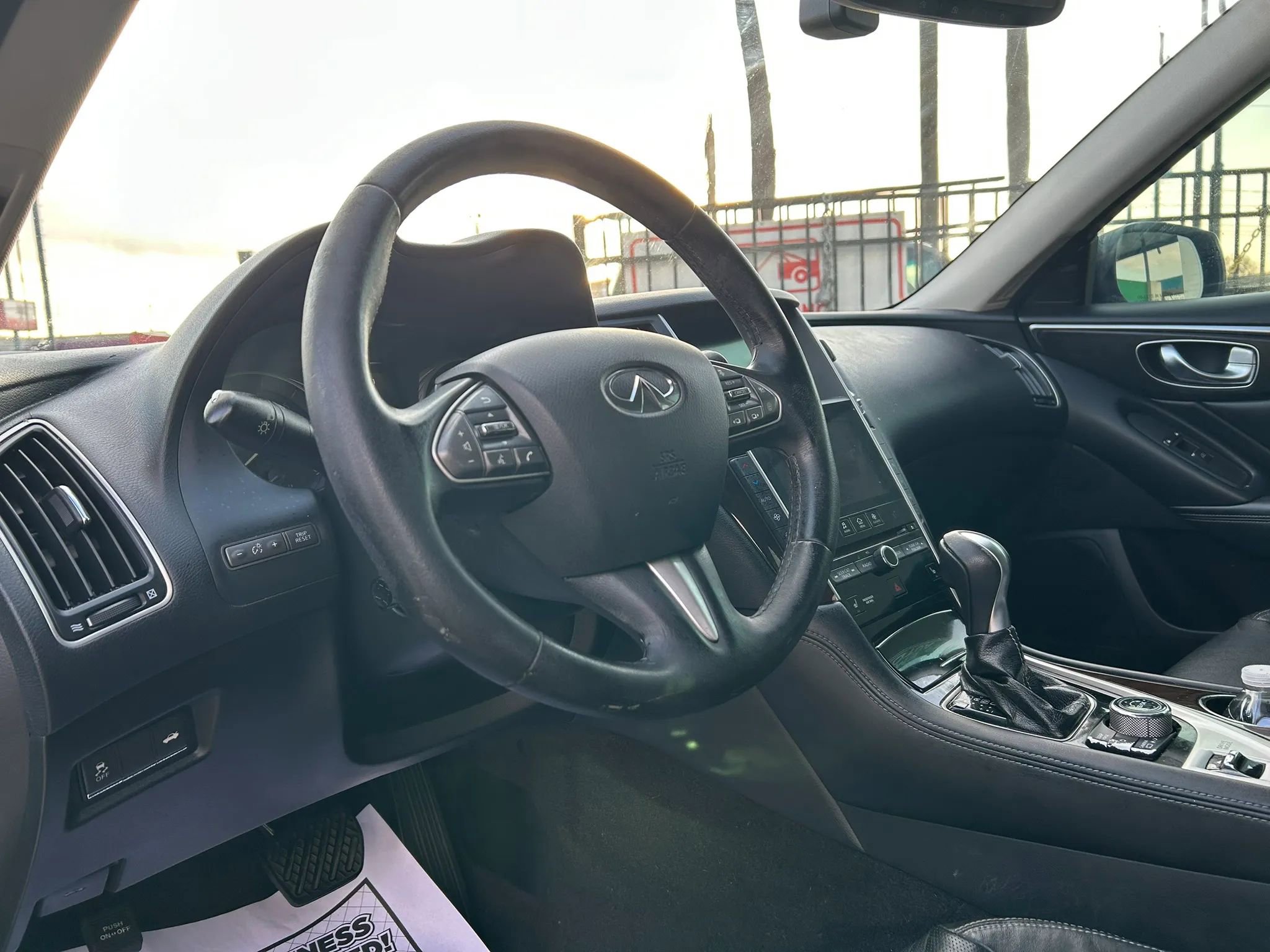 Used 2014 INFINITI Q50 Premium w/ Technology Package RWD image 10