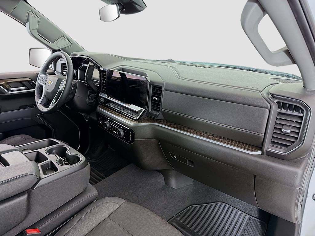 Used 2024 Chevrolet Silverado 1500 LT image 17