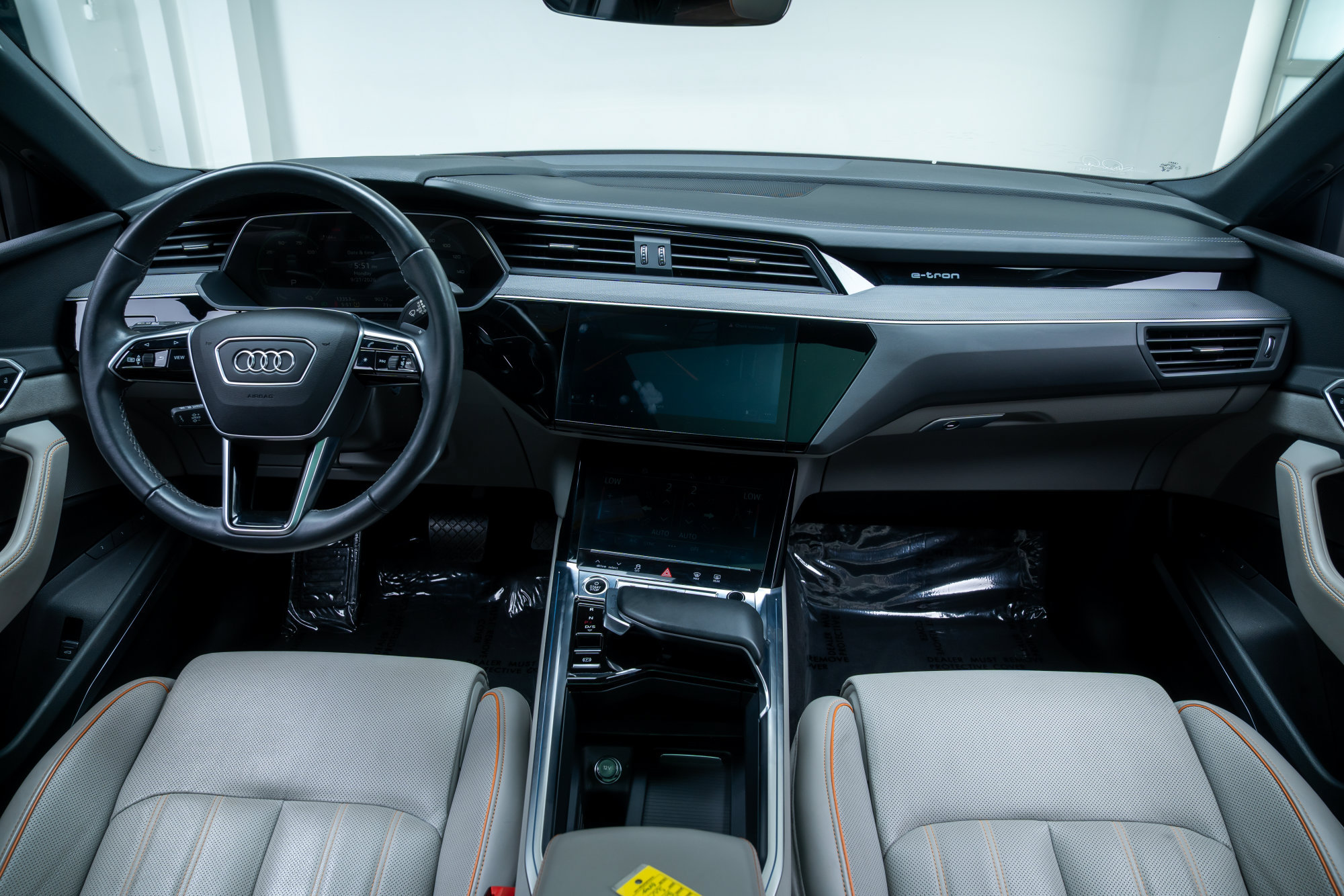 Used 2024 Audi Q8 e-tron Prestige w/ Prestige Package AWD/4WD image 8