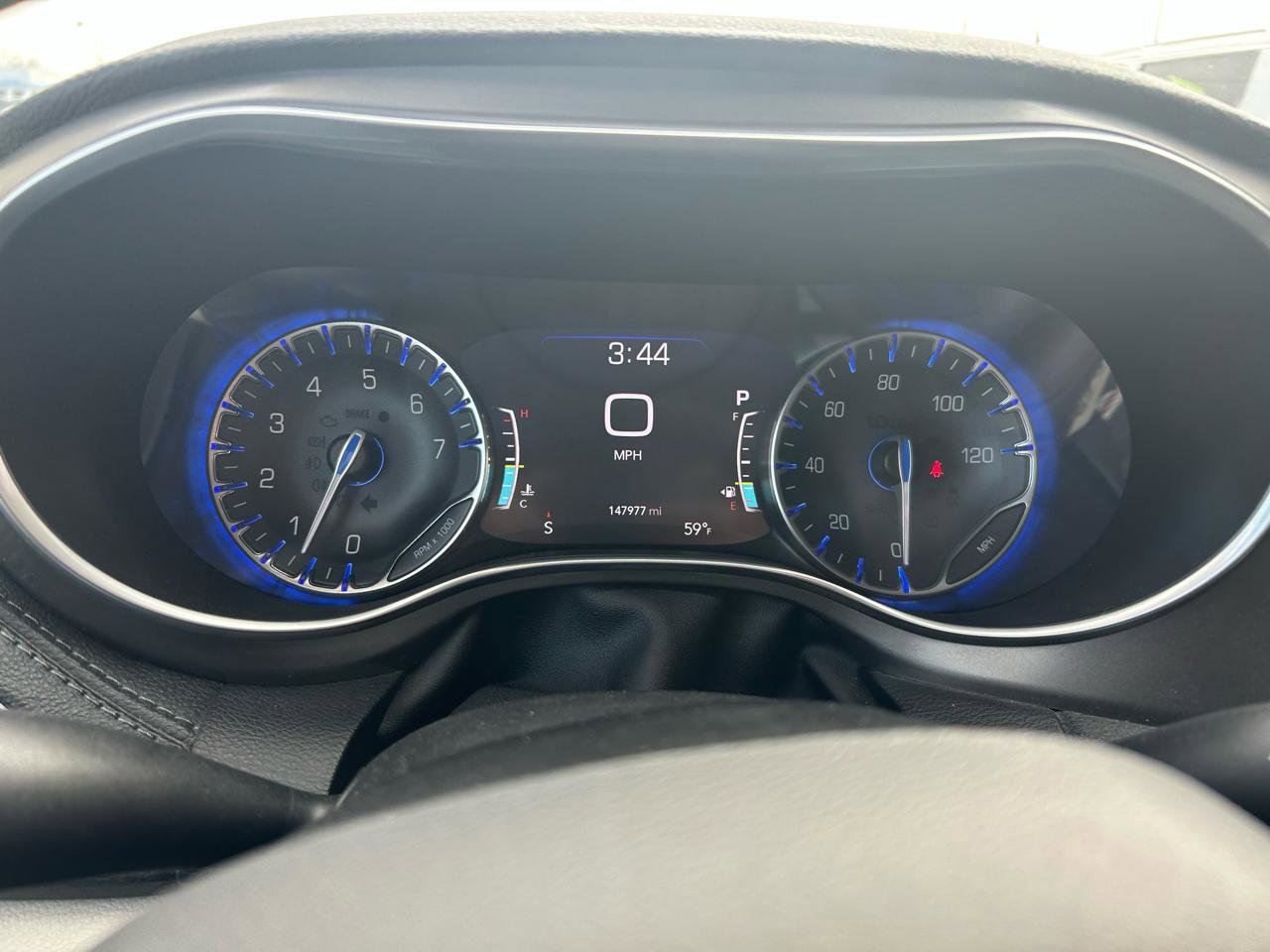 Used 2019 Chrysler Pacifica Limited image 19