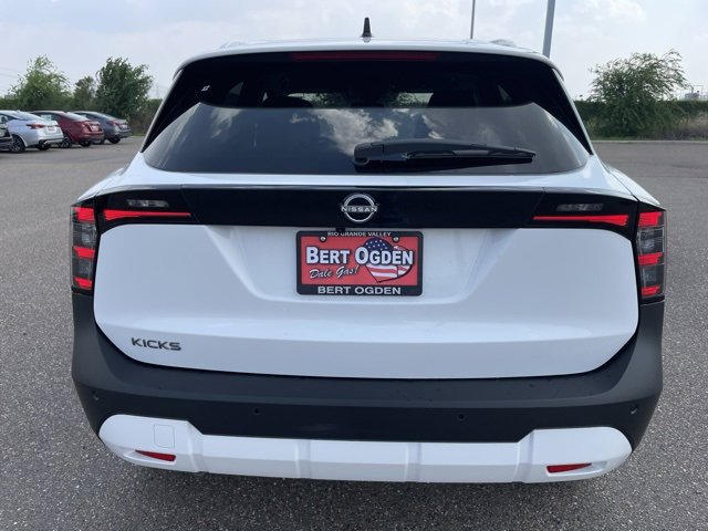 New 2026 Nissan Kicks SV image 6