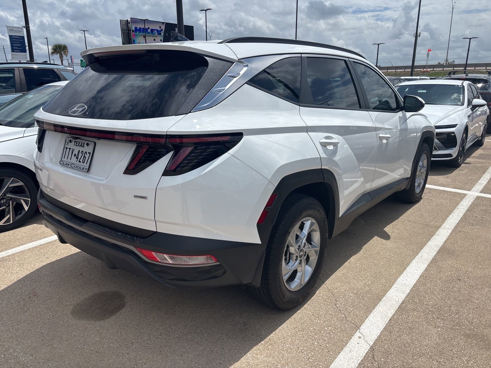 Certified 2023 Hyundai Tucson SEL AWD/4WD image 10