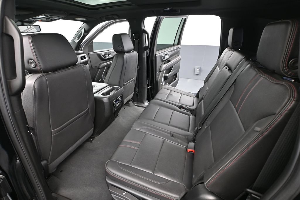 Used 2023 Chevrolet Suburban RST AWD/4WD image 41