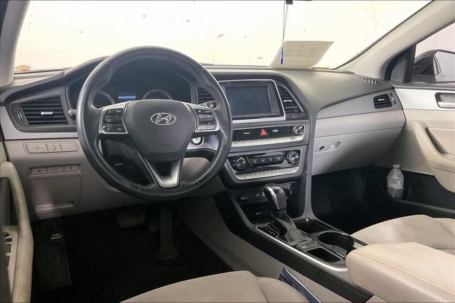 Used 2018 Hyundai Sonata SEL FWD image 3