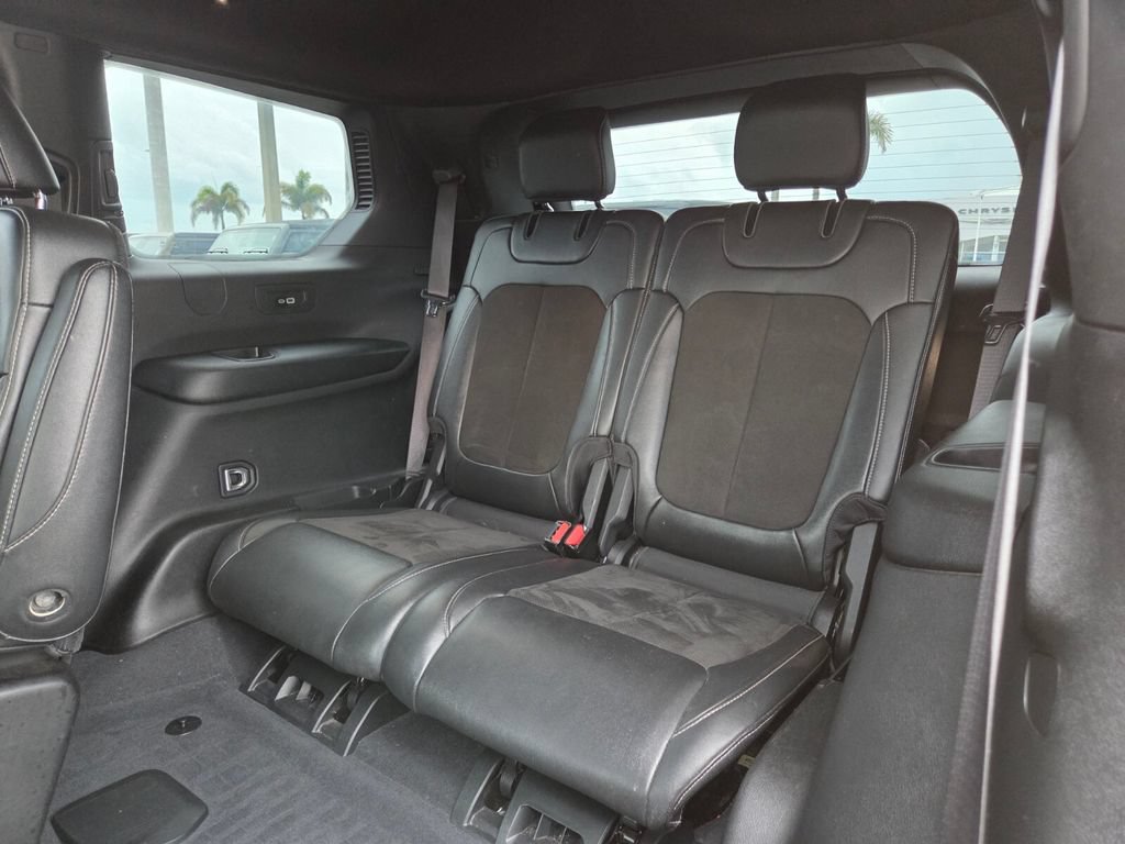 Used 2023 Jeep Grand Cherokee L Laredo RWD image 23