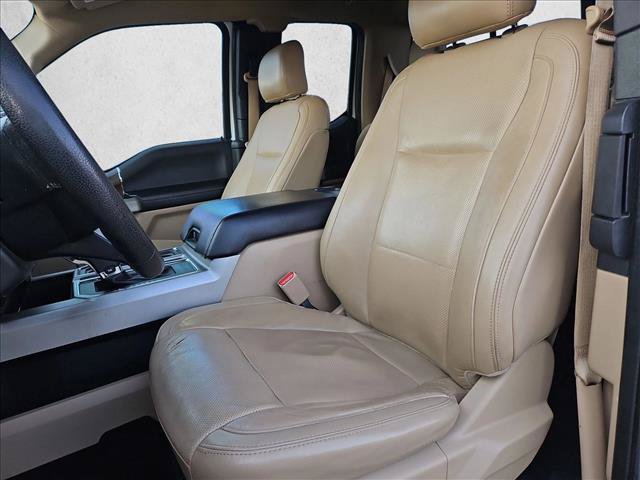 Used 2016 Ford F150 Lariat w/ Equipment Group 502A Luxury AWD/4WD image 16