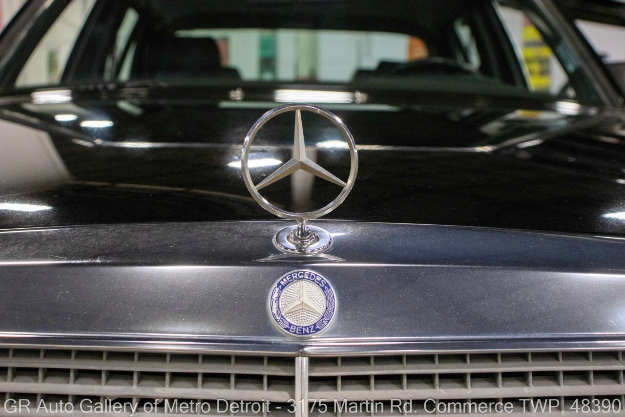 Used 1989 Mercedes-Benz 560 SEL image 32