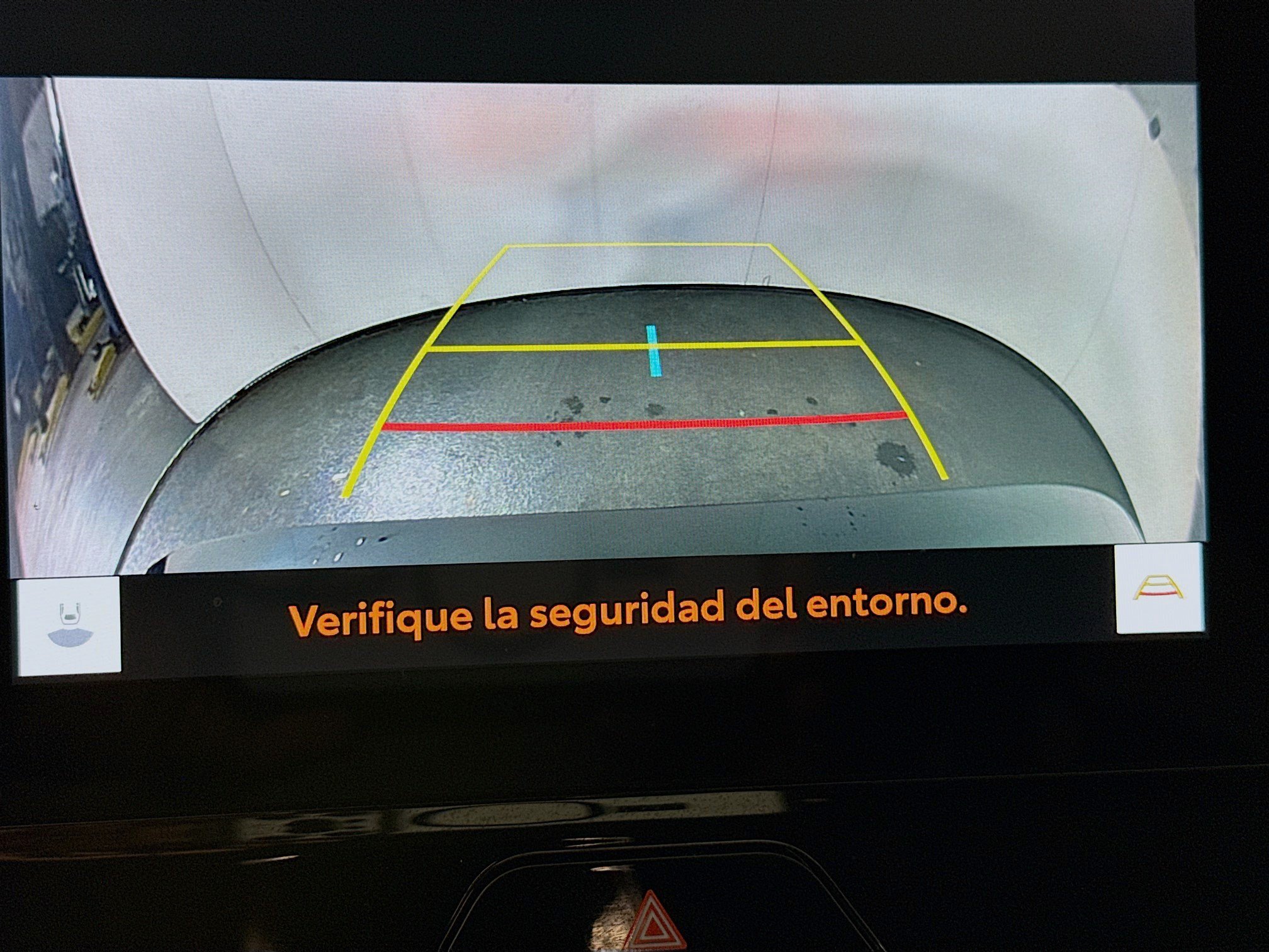 Used 2024 Toyota Venza LE AWD/4WD image 19
