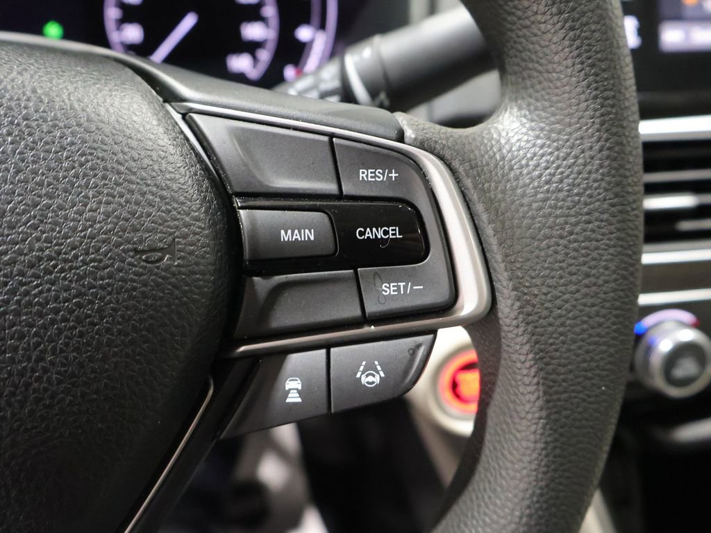 Used 2018 Honda Accord EX image 35