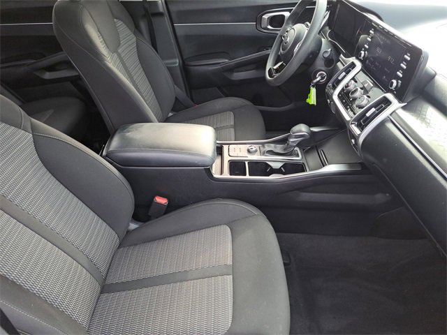 Used 2021 Kia Sorento LX image 24