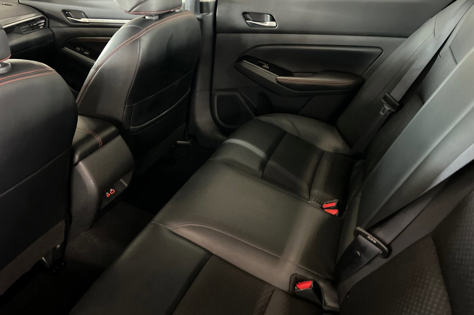 Used 2023 Nissan Altima 2.5 SR image 12