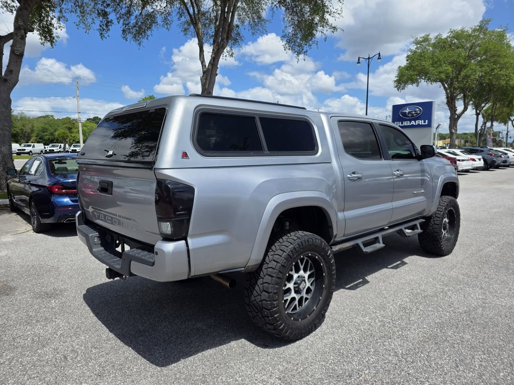 Used 2016 Toyota Tacoma Limited w/ Towing Package AWD/4WD image 3