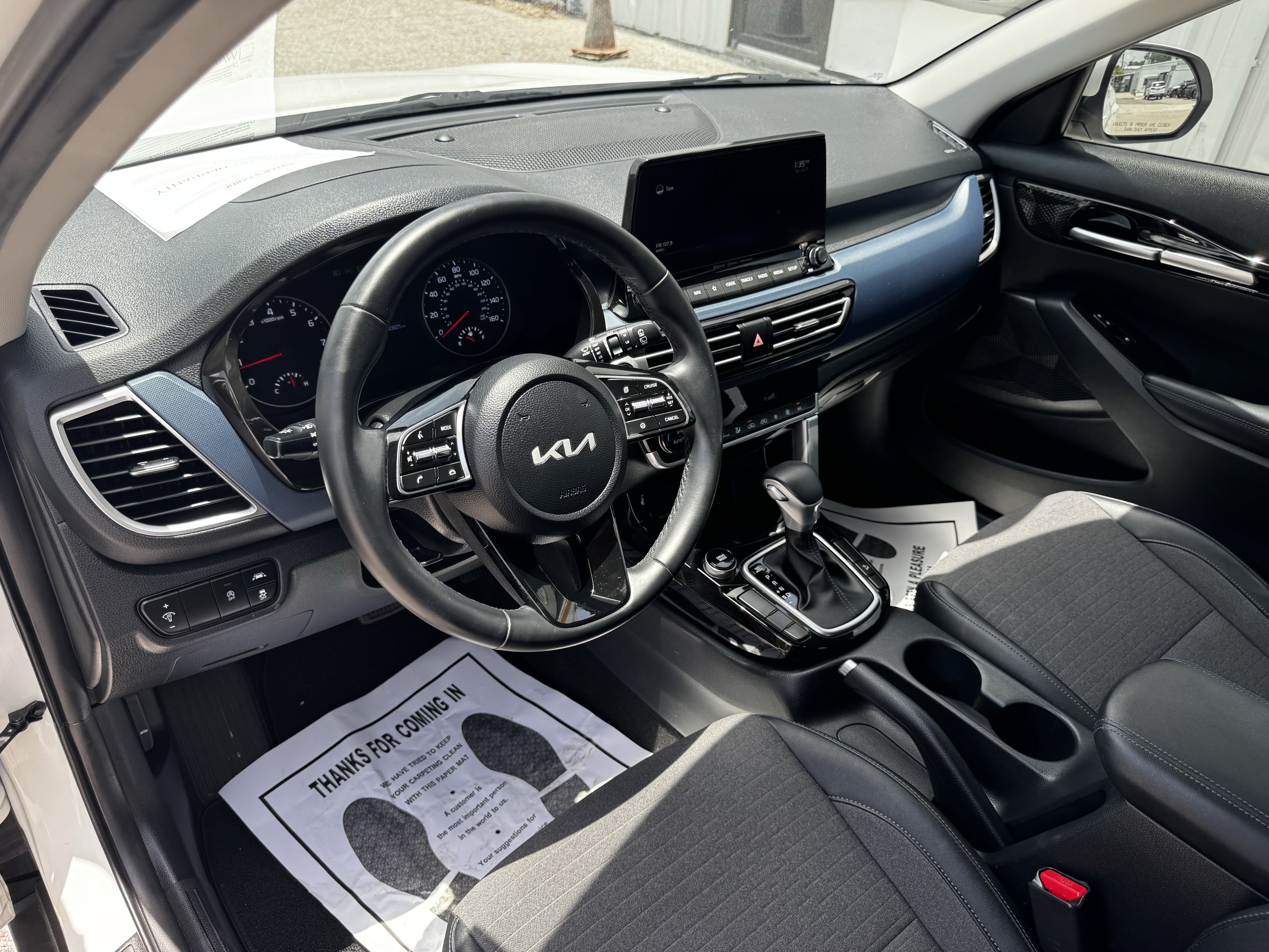 Used 2022 Kia Seltos S FWD image 19