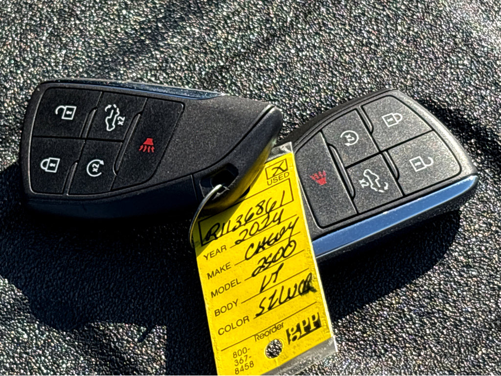 Used 2024 Chevrolet Silverado 2500 LT w/ Convenience Package image 26