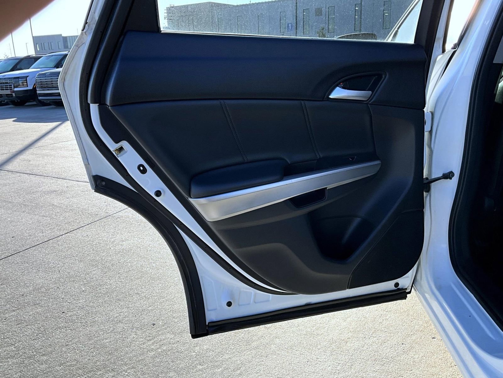 Used 2015 Honda Crosstour EX-L image 18