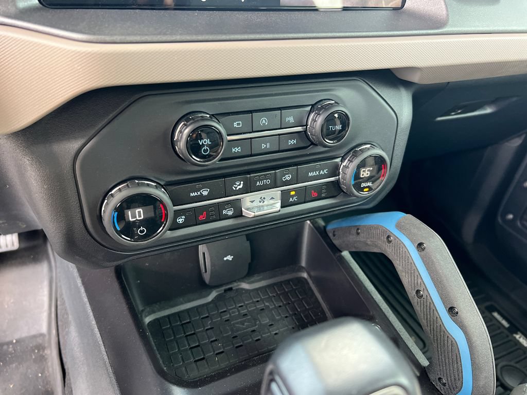 Used 2024 Ford Bronco Wildtrak AWD/4WD image 26