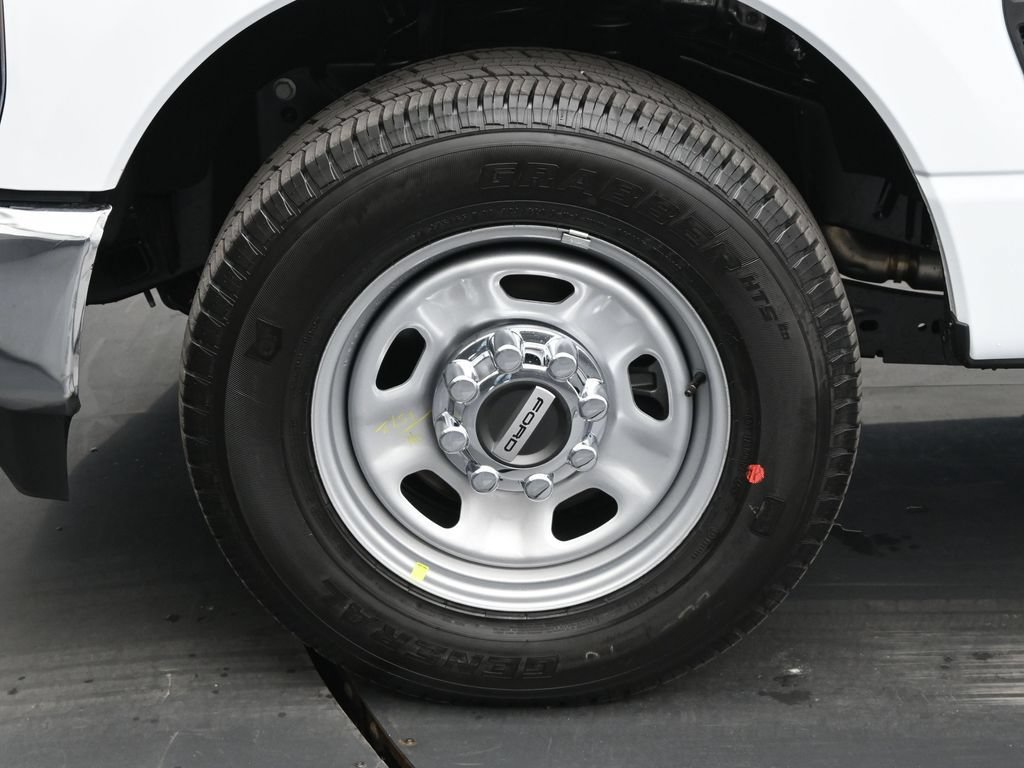 New 2026 Ford F350 XL w/ XL Chrome Package RWD image 32