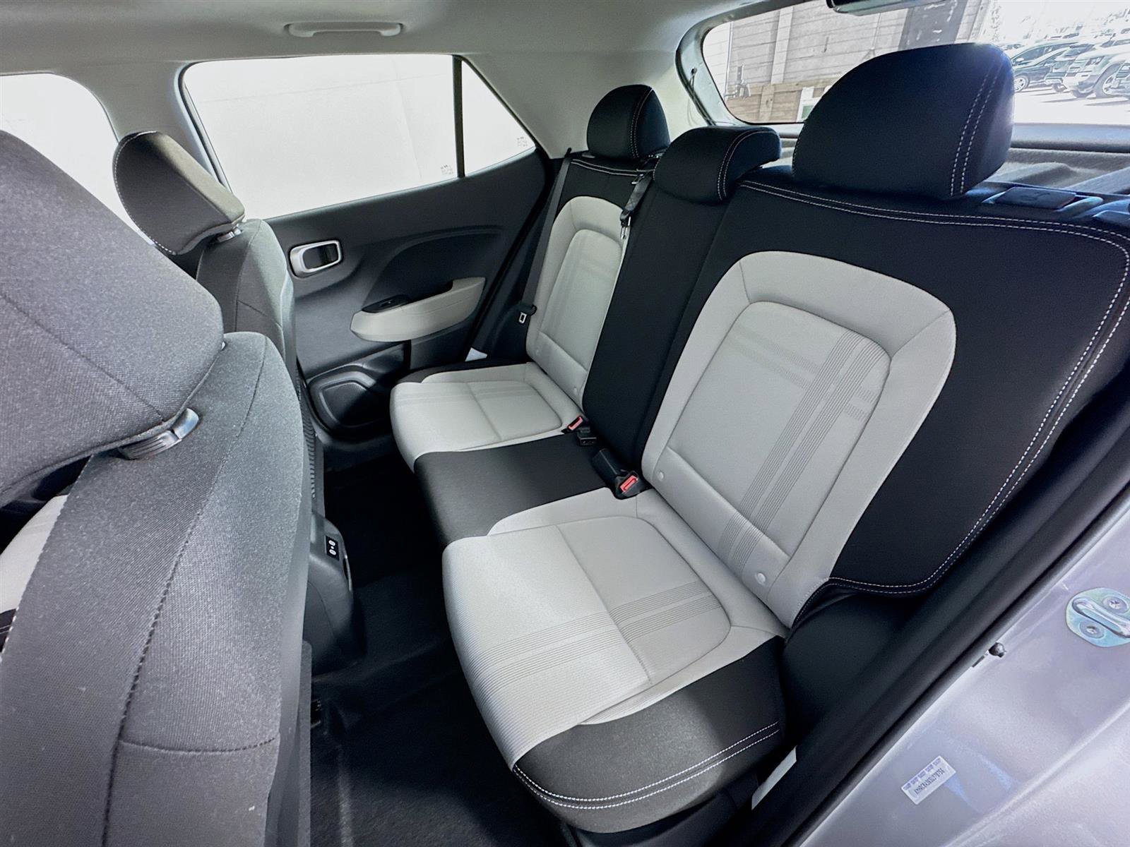 New 2025 Hyundai Venue SEL image 20