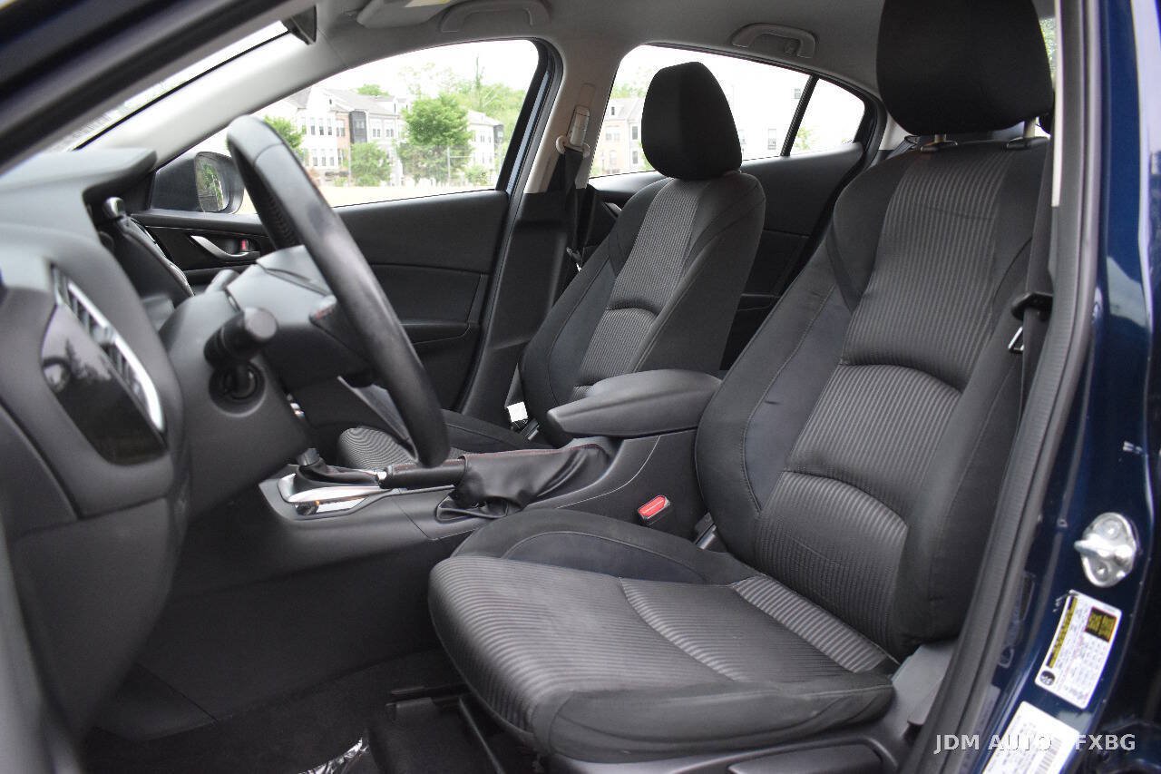 Used 2014 MAZDA MAZDA3 i Touring FWD image 12