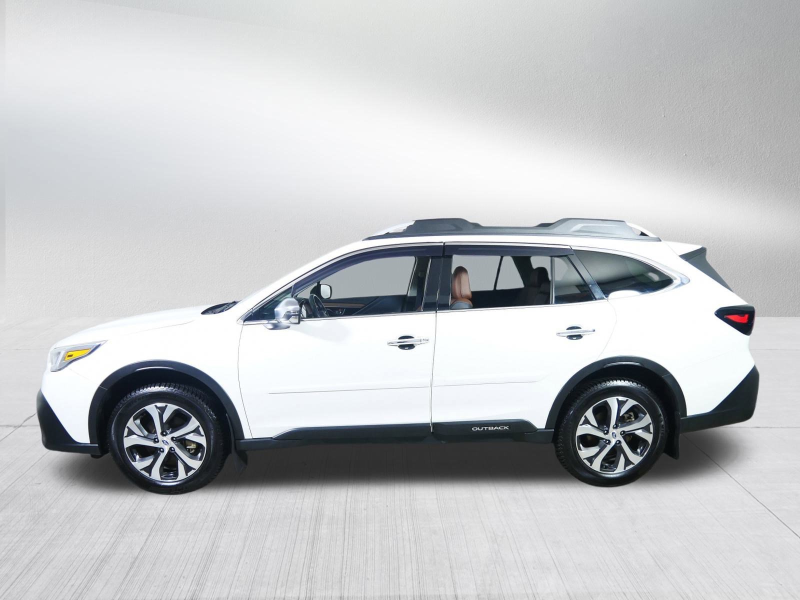 Used 2022 Subaru Outback Touring XT w/ Tech Package 3 image 4