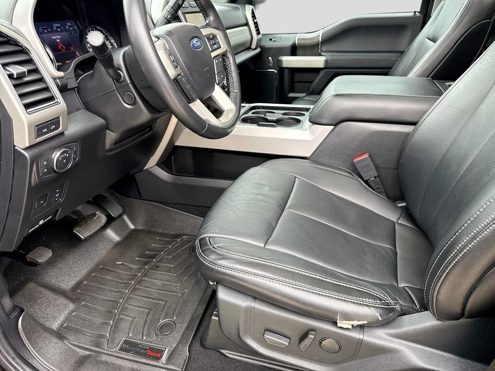 Used 2020 Ford F250 Lariat w/ Tremor Off-Road Package AWD/4WD image 16