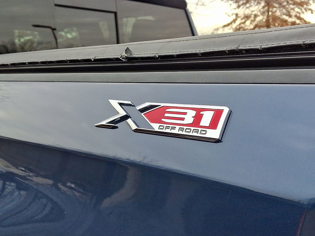 Used 2020 GMC Sierra 1500 SLT w/ SLT Premium Package image 31